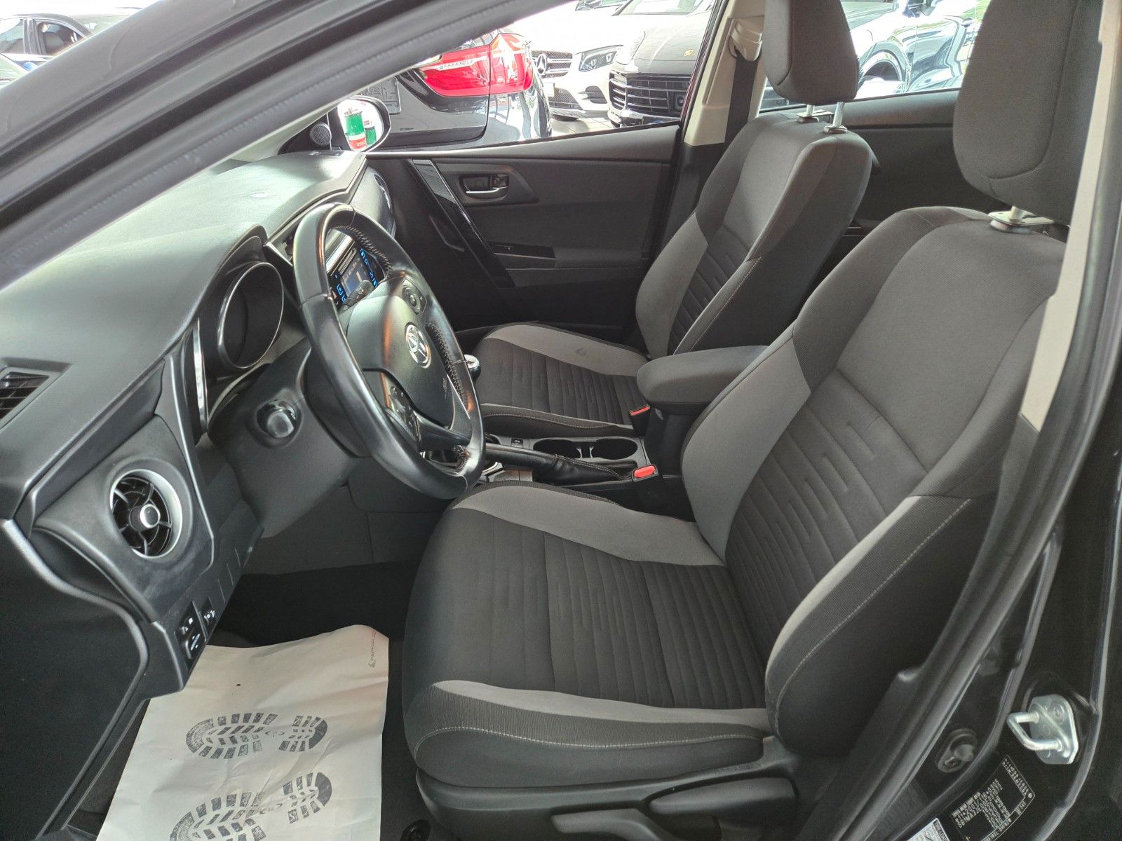 Fahrzeugabbildung Toyota Auris Comfort