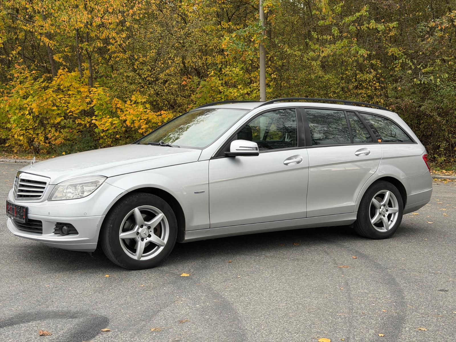 Mercedes-Benz C200 2011 — двигун 2.143 cm³, 136 HP (100kW)