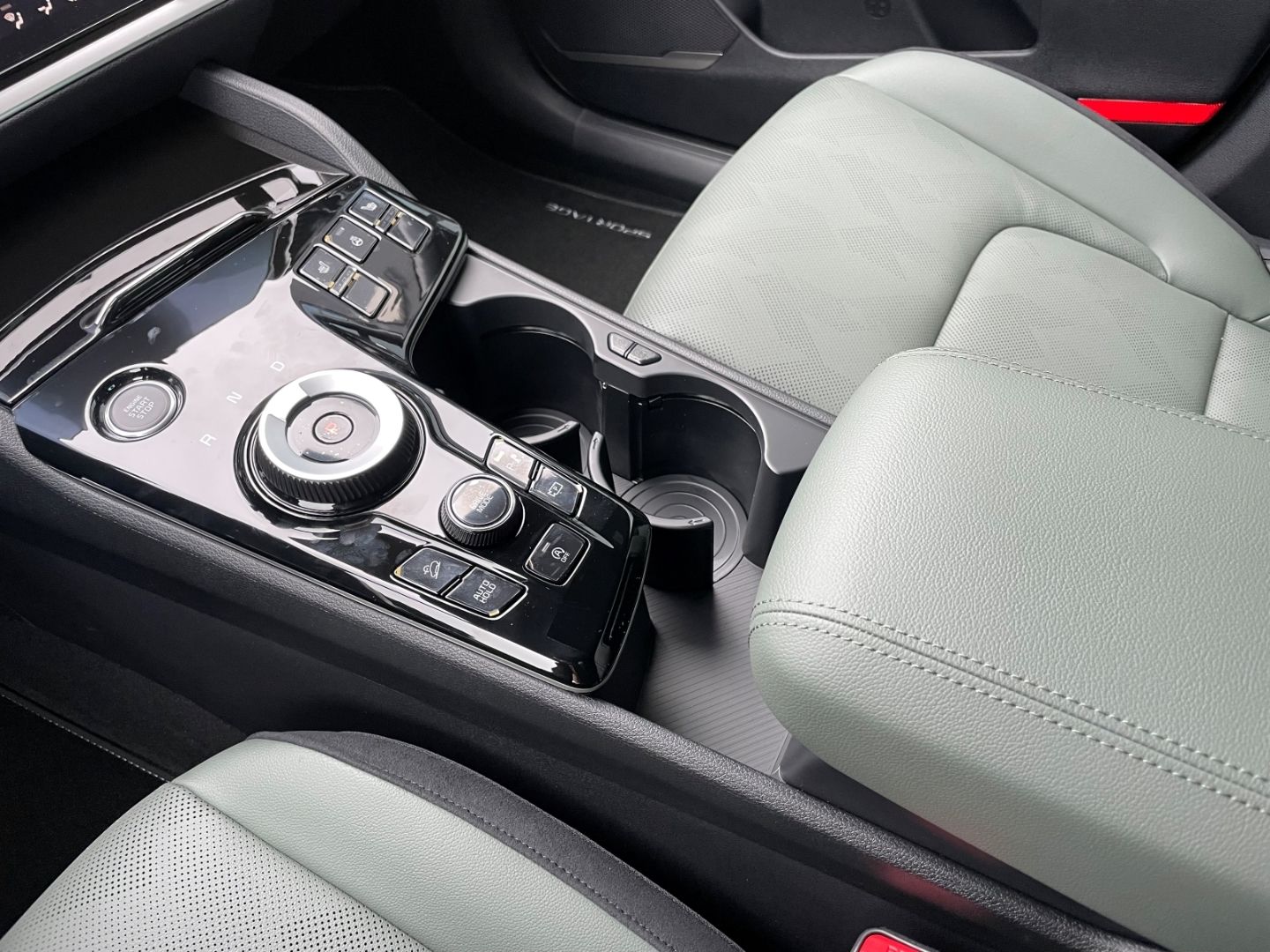 Fahrzeugabbildung Kia Sportage Nightline Mild-Hybrid LED Kamera SHZ