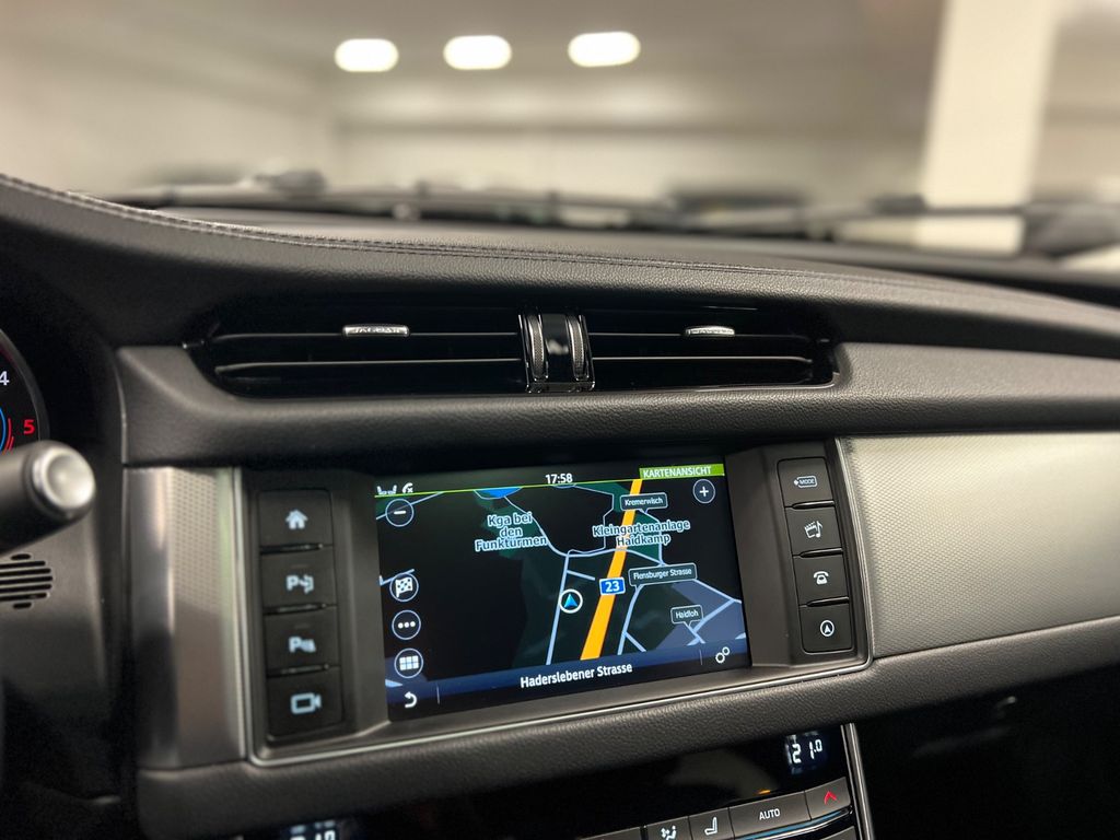 Jaguar XF Prestige/ 1.HAND/ 84.tKM/ 2016/ GARANTIE/ Jaguar XF Prestige/ 1.HAND/ 84.tKM/ 2016/ GARANTIE/