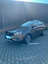 Lada Vesta SW Cross 1,6 16V Luxus - Lada Vesta aus 2018