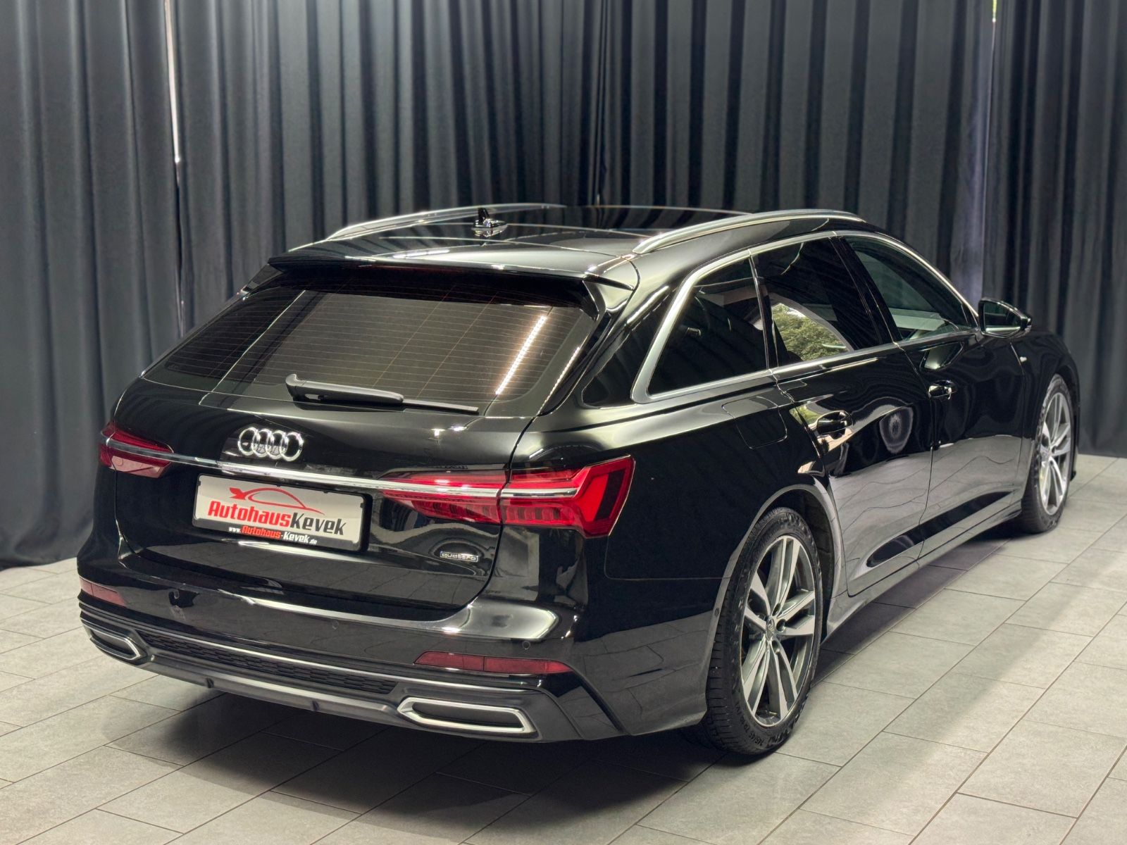 Fahrzeugabbildung Audi A6 Avant 50 TDI quattro sport|S-LINE|PANO|MATRIX