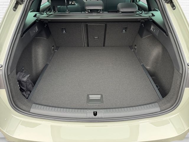 Fahrzeugabbildung CUPRA Leon Sportstourer VZ 2.0 TSI 4Drive 245 kW