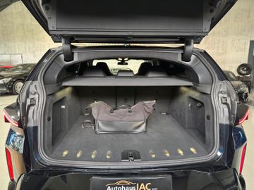 BMW XM - 5
