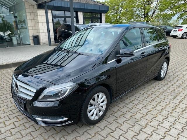 Mercedes-Benz B 180 -Bi.Xenon -Aut-Navi-Abn.Ahk-Pdc