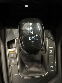 Volkswagen Tiguan - 10