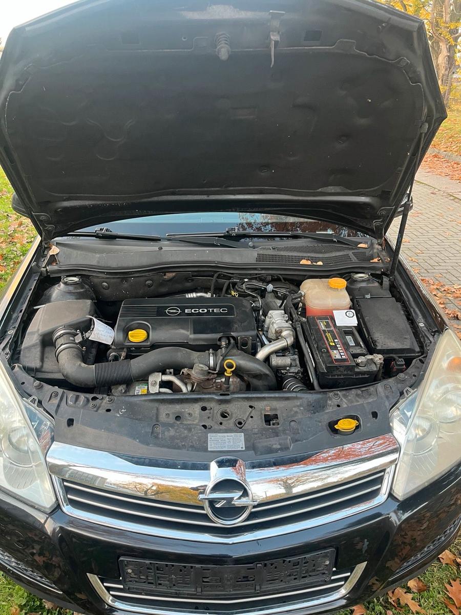 Opel Astra 2007 — photo 8