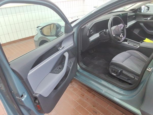 Volkswagen Passat Variant - Bild 6