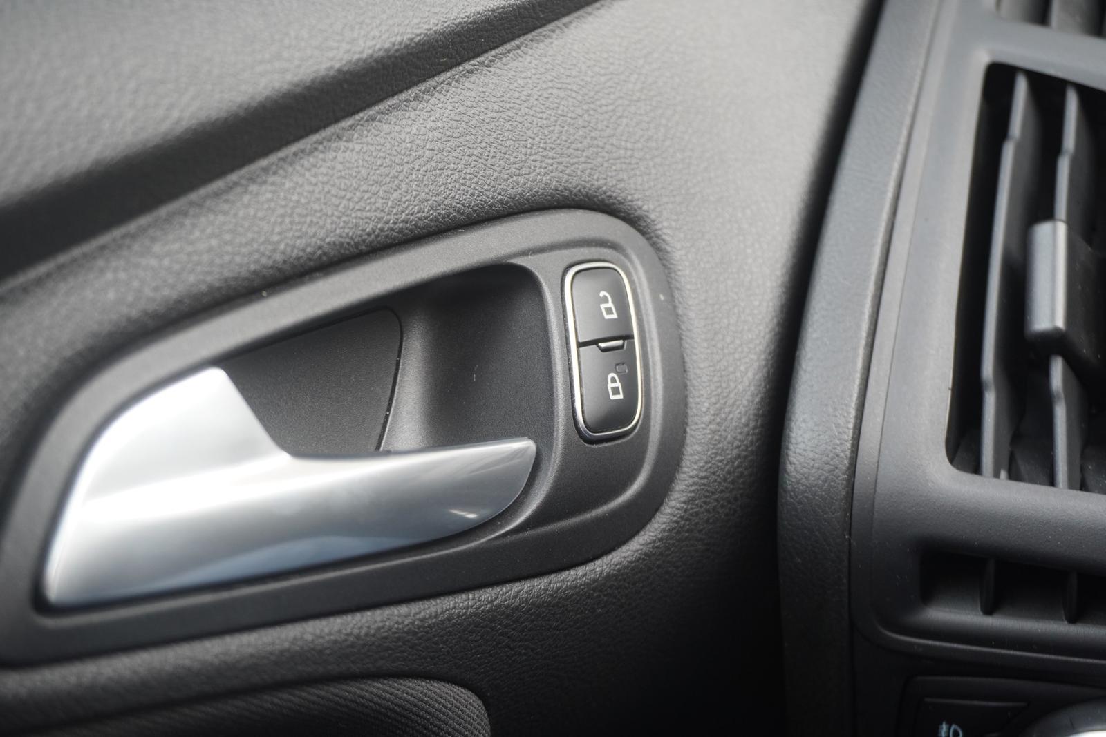 Ford Focus Turnier 1.0 Eco Cool&Connect Klima Navi PD