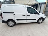 Peugeot Partner Tepee 1.6 e-HDi 92 CV S&S Outdoo - Peugeot Partner Tepee aus 2015