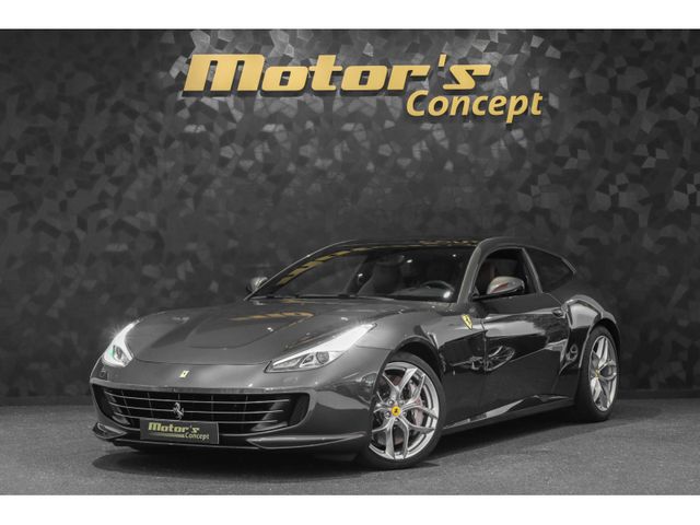 FERRARI GTC4Lusso