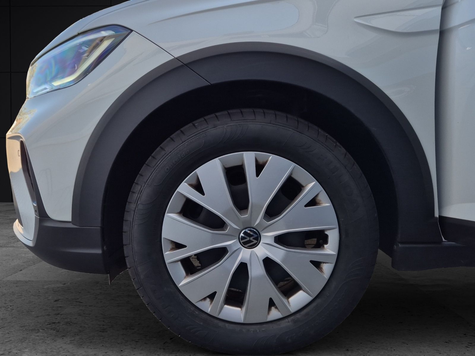Fahrzeugabbildung Volkswagen Taigo TSI LED AHK SH PDC Klima DAB+