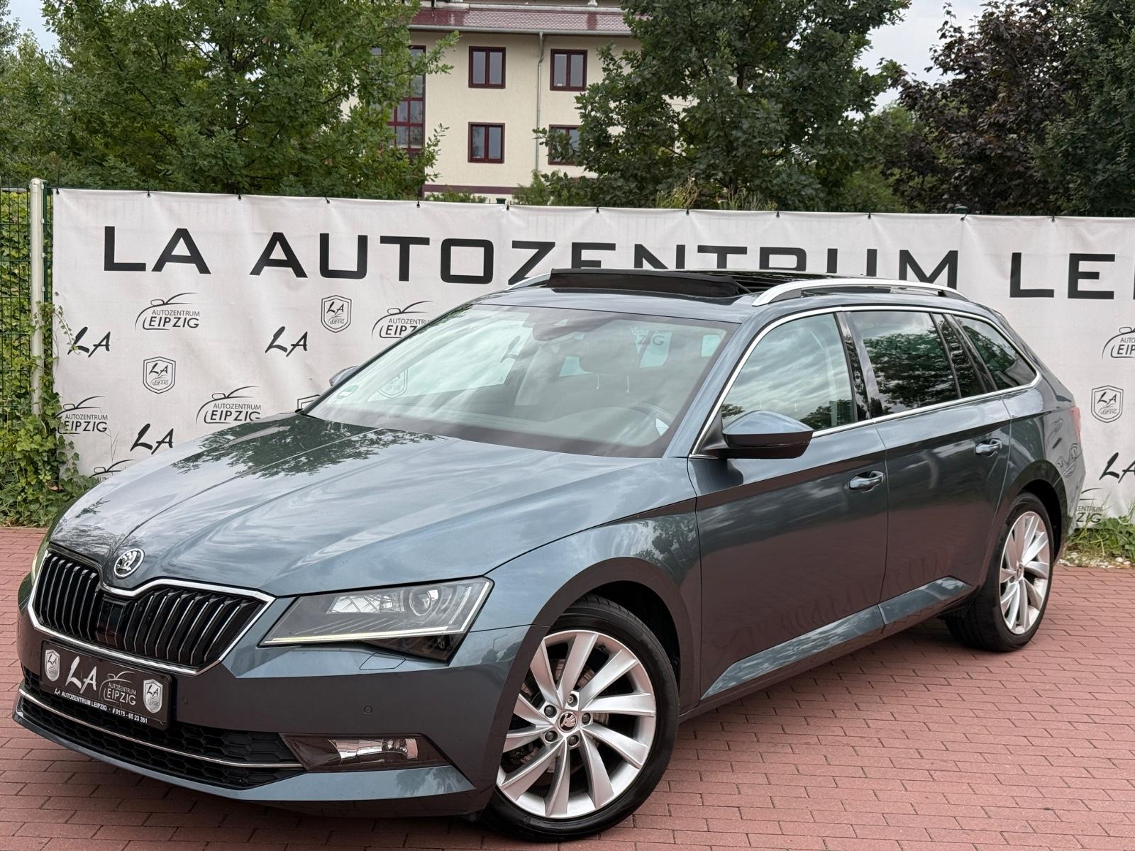 Skoda Superb Combi Style 2HA*ACC*LANE*PANO*DSG*AHK*LED