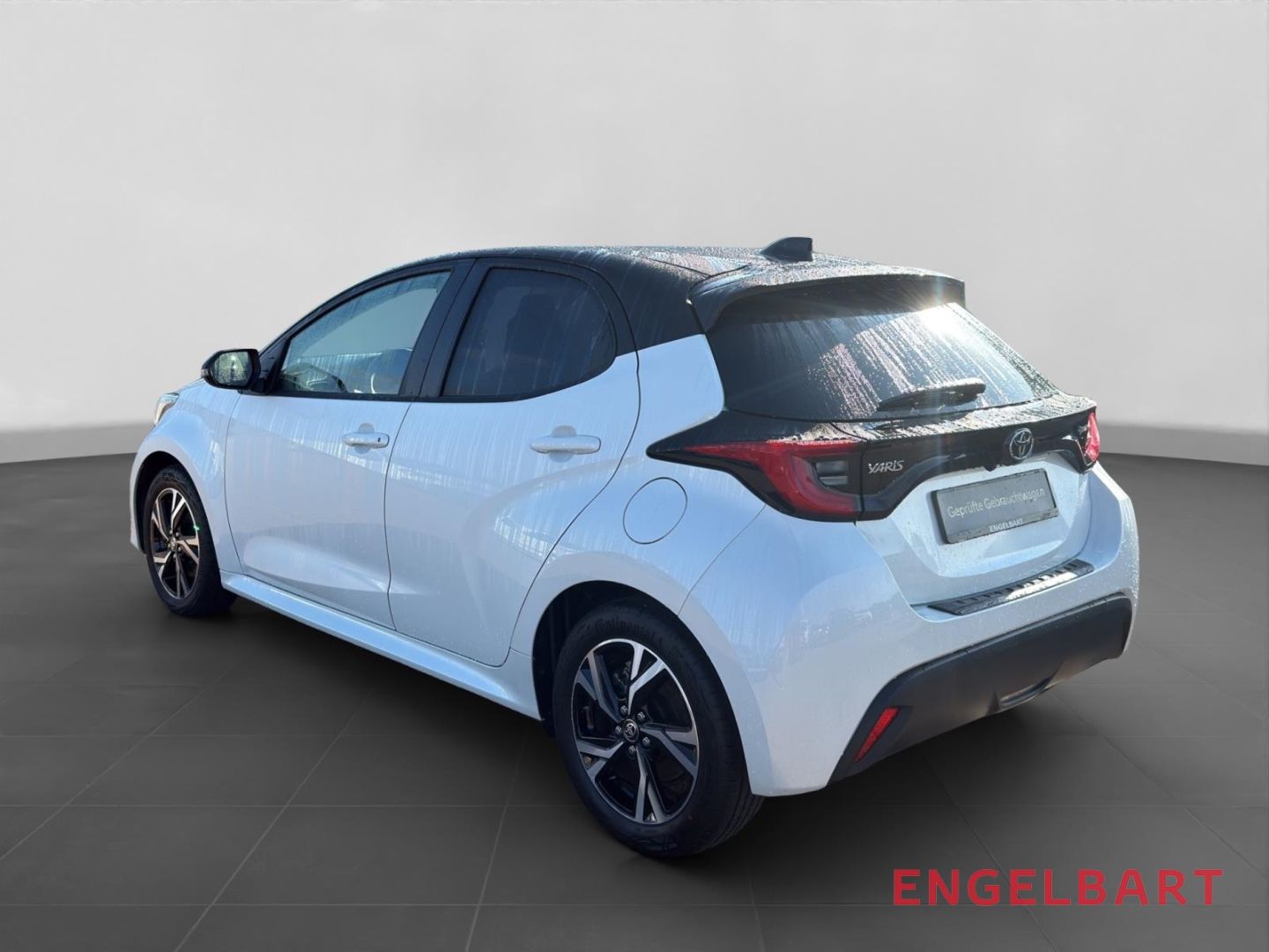 Toyota Yaris Hybrid Black&White LED CarPlay DAB Sitzhei imagem 3