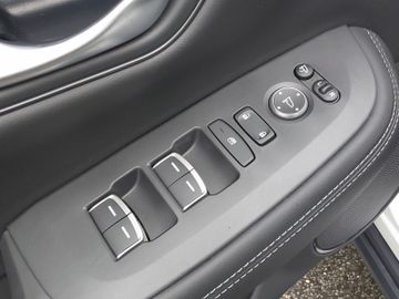 Fotografie 14 des Honda ZR-V 2.0 Elegance LED Kamera NAVI