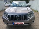 Toyota Land Cruiser 2.8D4-D Executive Automatik Voll - Toyota Land Cruiser in Duisburg