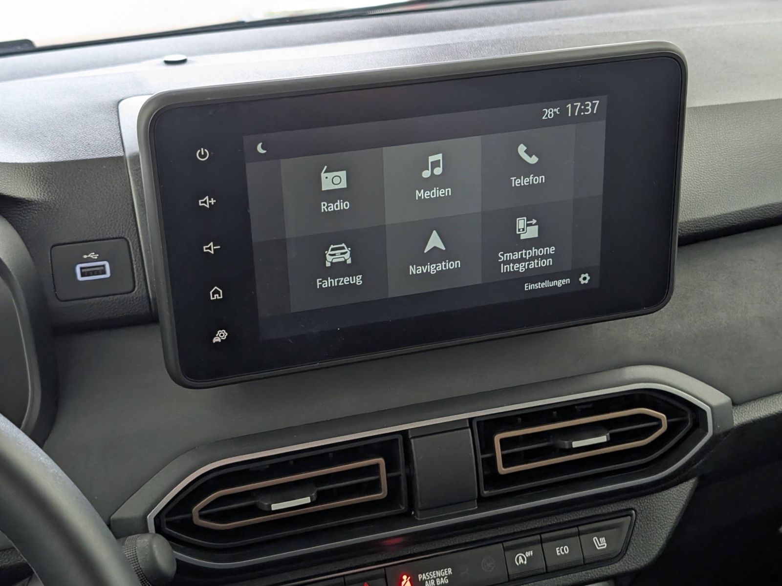 DACIA Jogger  TCe 110 Extreme+ 7-Sitzer Navi SHZ – Bild 17