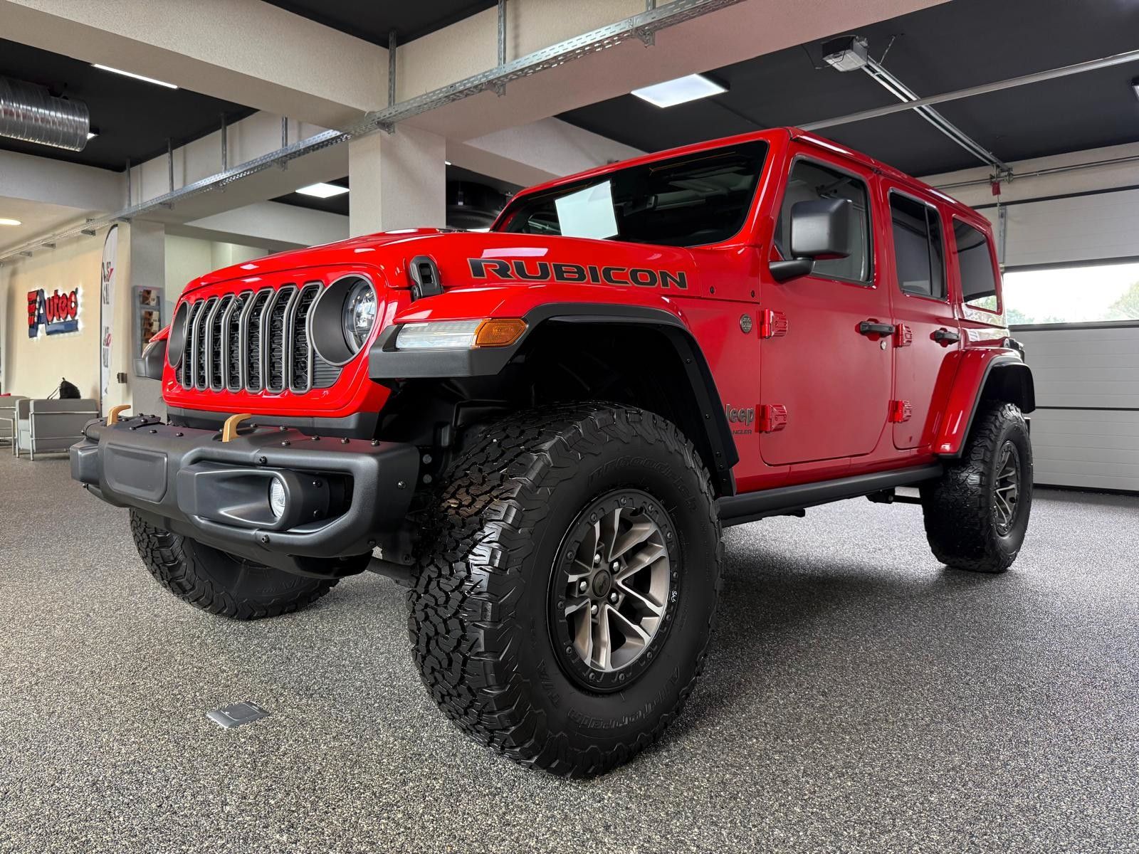 Fahrzeugabbildung Jeep RUBICON 392-6.4L HEMI V8-AHK 3500KG-35"