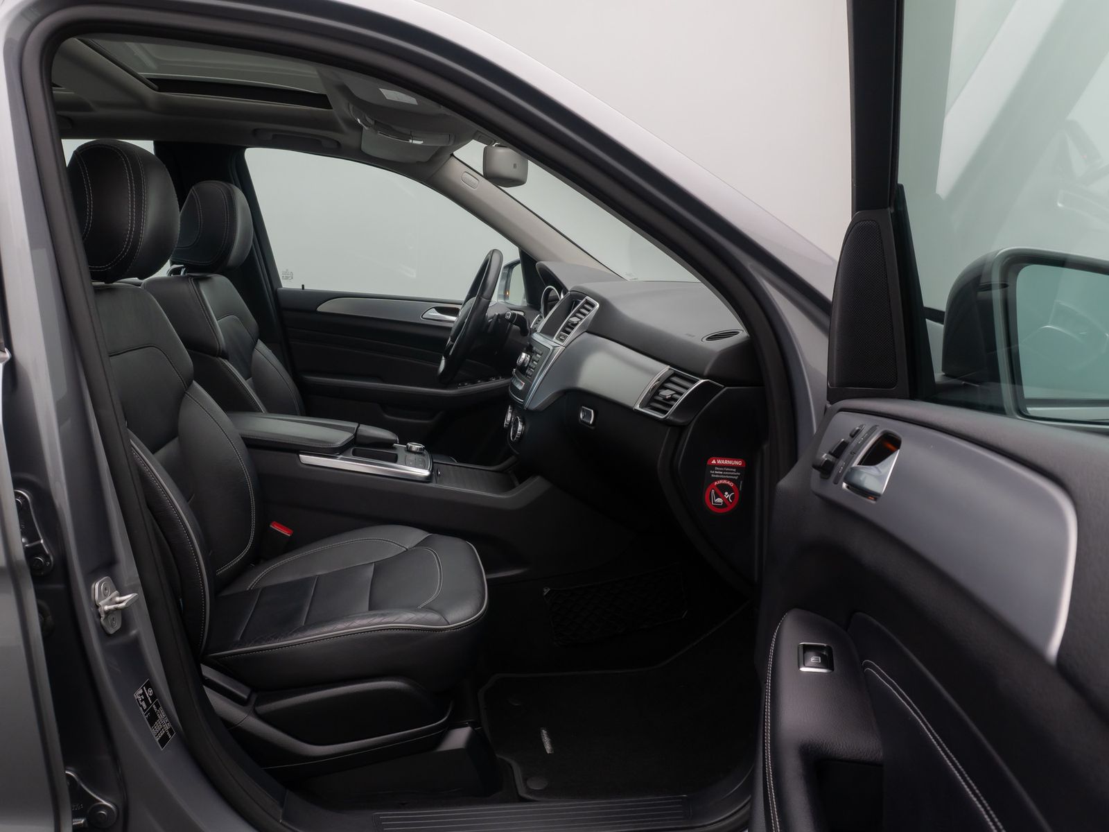 Fahrzeugabbildung Mercedes-Benz ML 350 CDI BlueTec Bi-Xenon AHK ParkAss Panorama