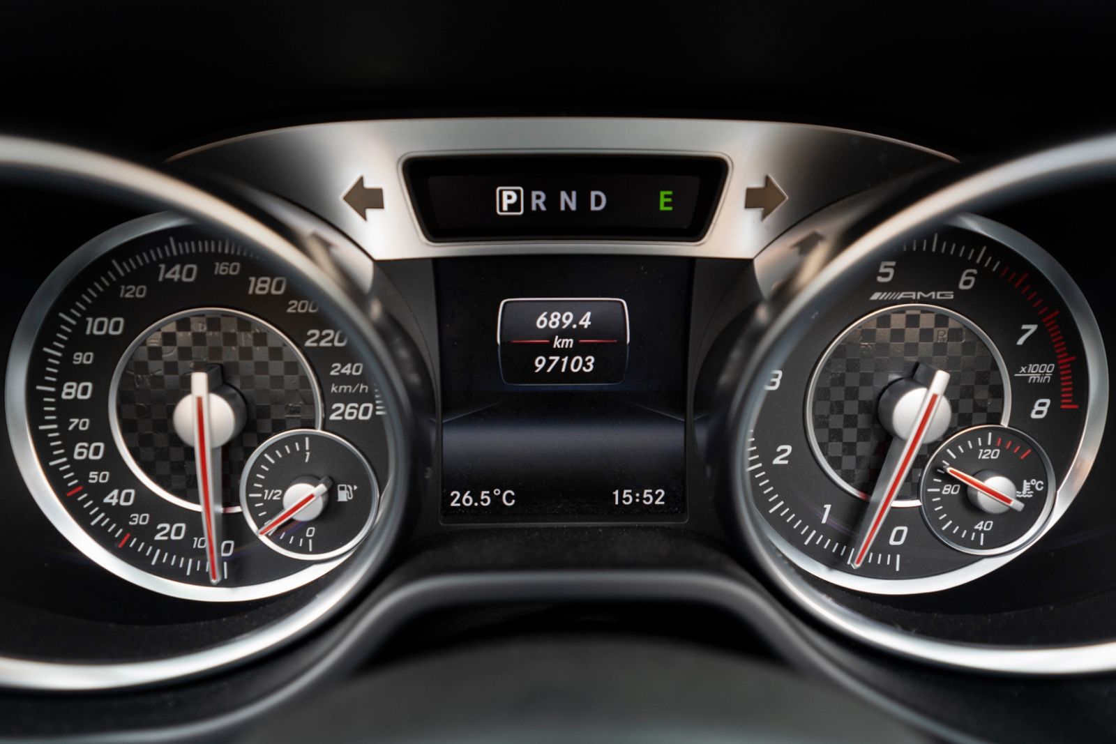 Fahrzeugabbildung Mercedes-Benz SL 400 Roadster H&K KAM NAV AMBIENT 19' RDK TOTW