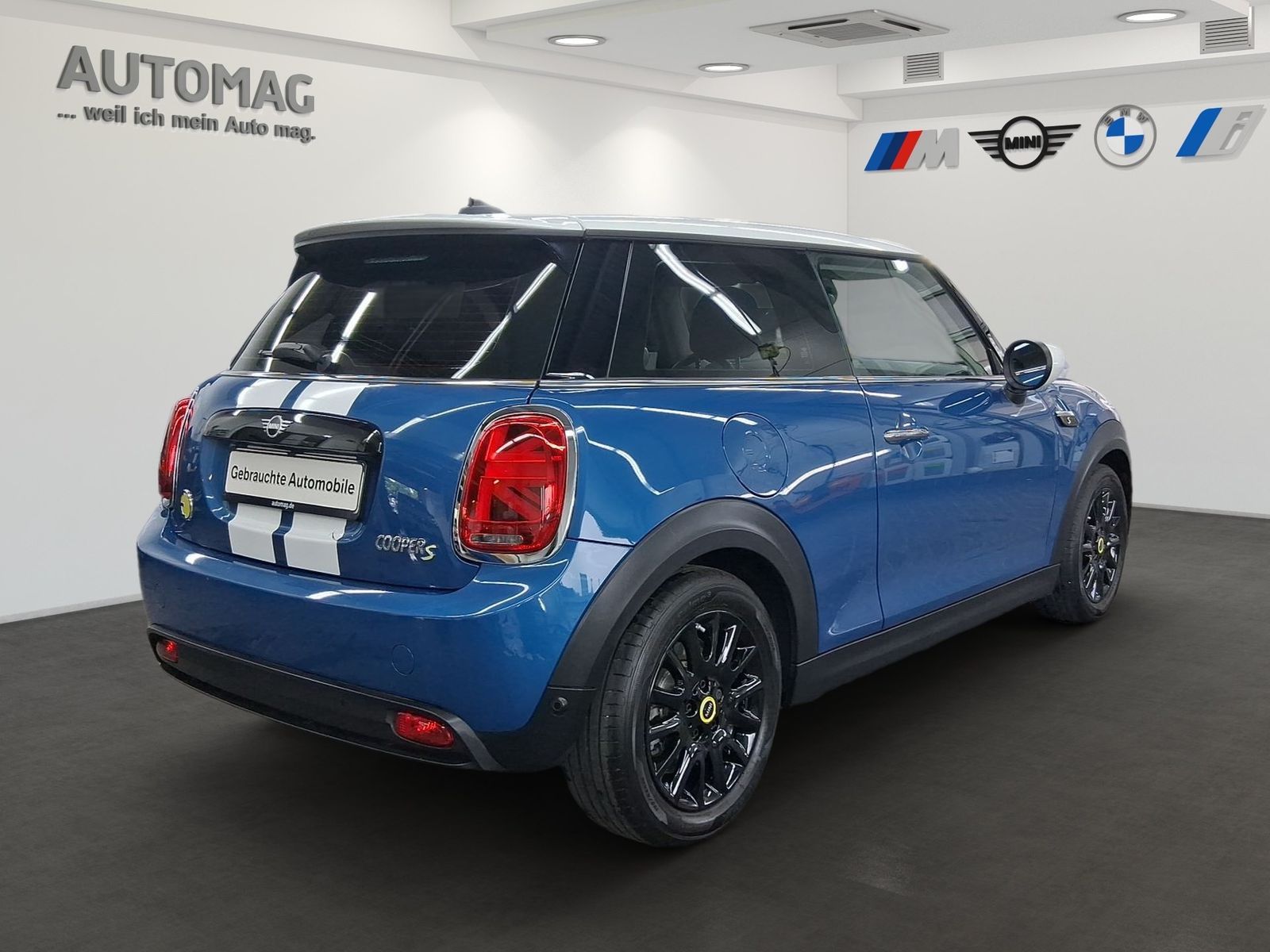 MINI Cooper SE Classic Trim*Island Blue Metallic imagem 3