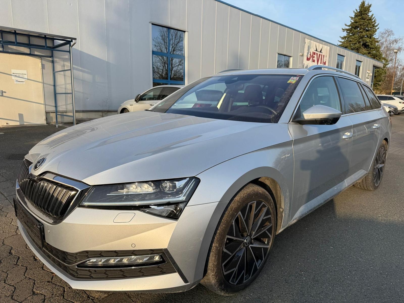 Skoda Superb Combi L&K iV 1.4TSI /ST-HZ/PANO/VIRTUAL/