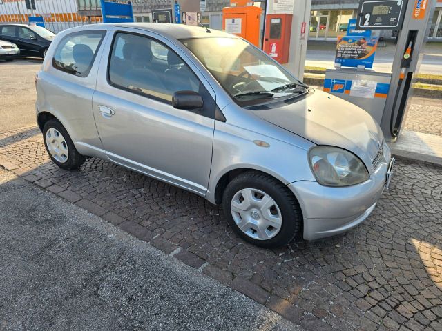 Toyota Yaris 1.0 3porte con 325.000km NEOPATENTA