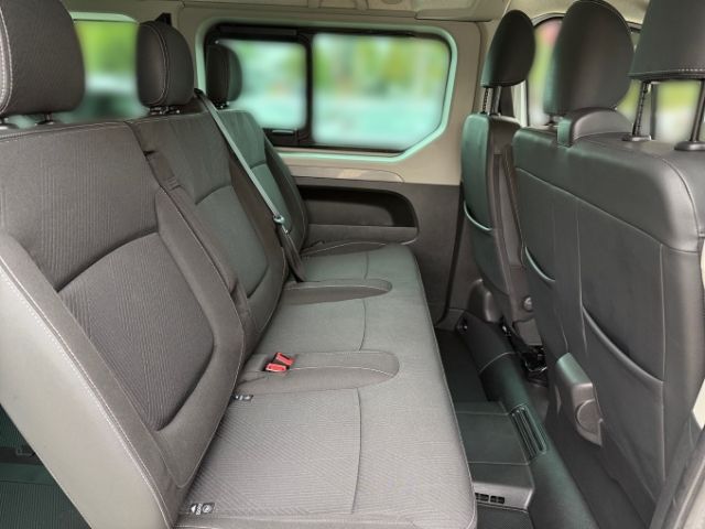 Fahrzeugabbildung Renault Trafic Combi L1H1 Life 2.0 BLUE dCi 150 +RADIO+P