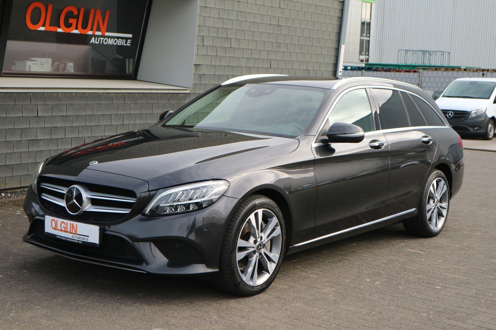 MERCEDES-BENZ C 300 T de Avantgarde *18"*LED*NAVI*PDC*