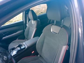 Fahrzeugabbildung Hyundai TUCSON 1.6 T-GDi 150PS 7-DCT 48V 2WD N LINE
