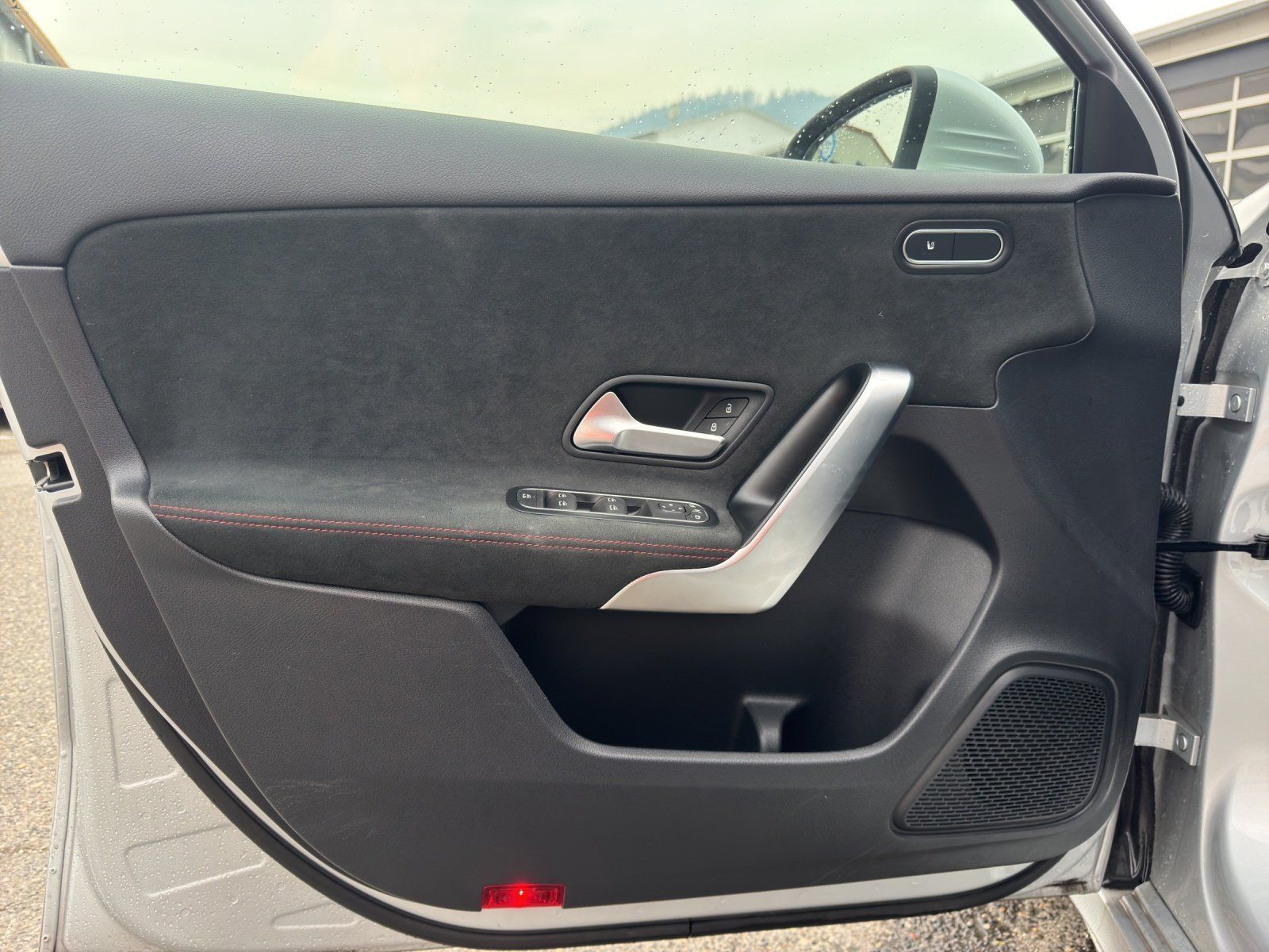 Fahrzeugabbildung Mercedes-Benz A 250 AMG HighEndMBUX Business DISTRO Kamera DAB