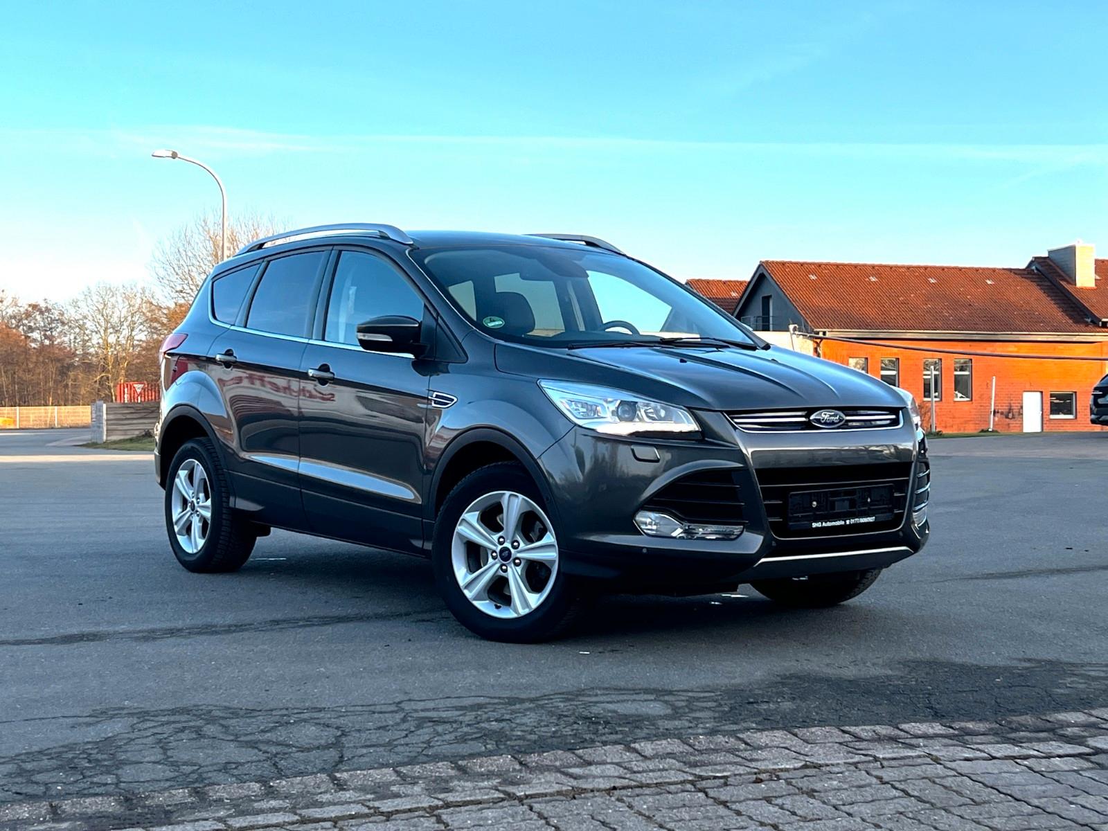 Ford Kuga 2,0 TDCI 2x4 Titanium
