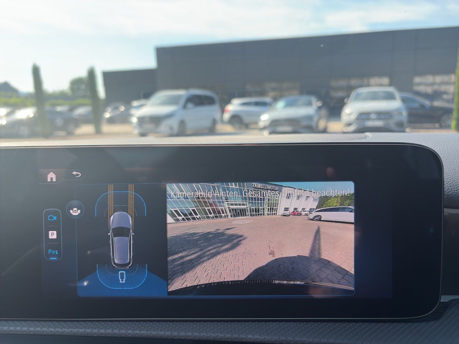 Fahrzeugabbildung Mercedes-Benz A 200 d AMG PANO Keyless DISTRONIC Multibeam