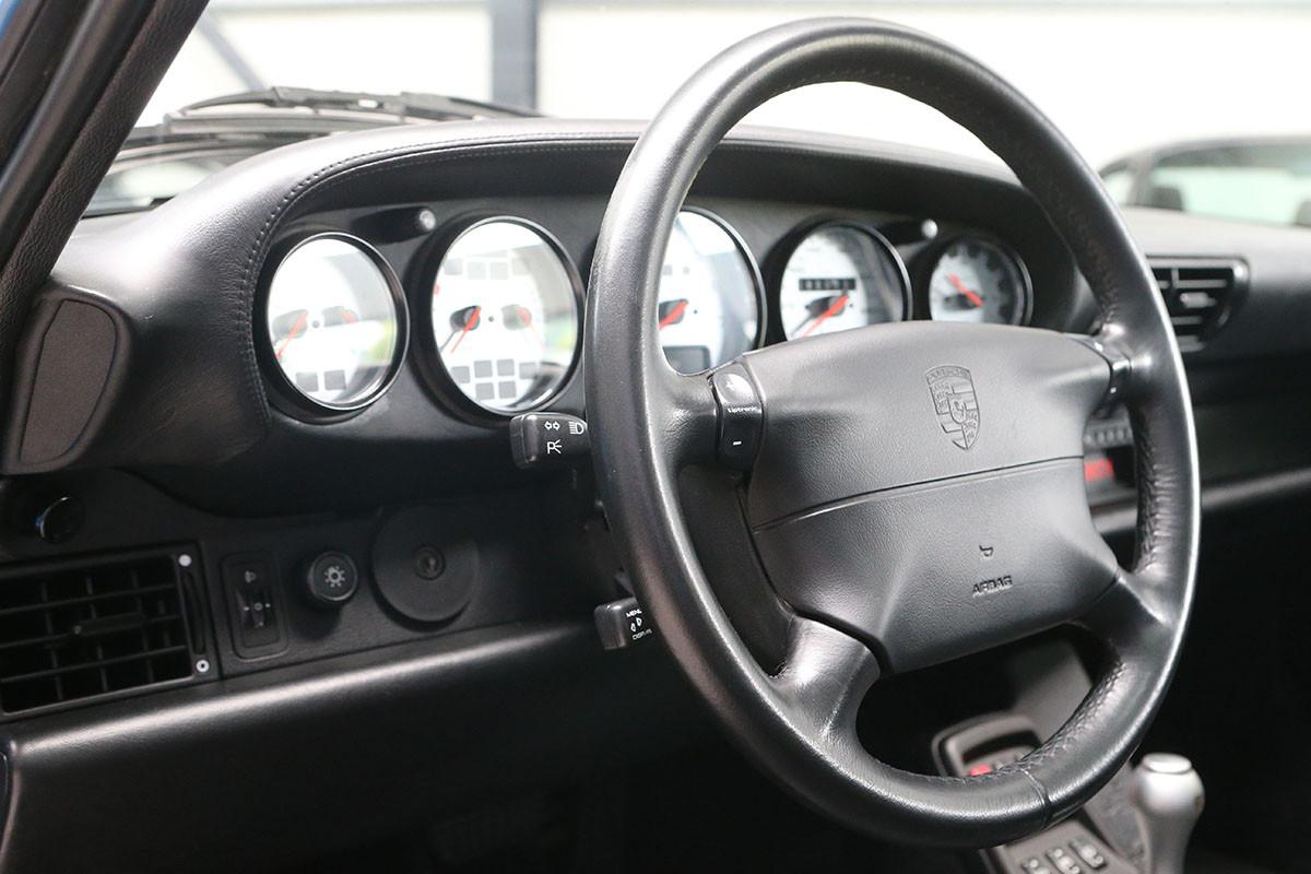 Porsche 993 Targa, (Porsche-Exclusive), 65.000km
