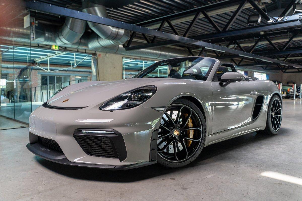 Porsche 718 Spyder  Keramikbremse/Burmester/Approved