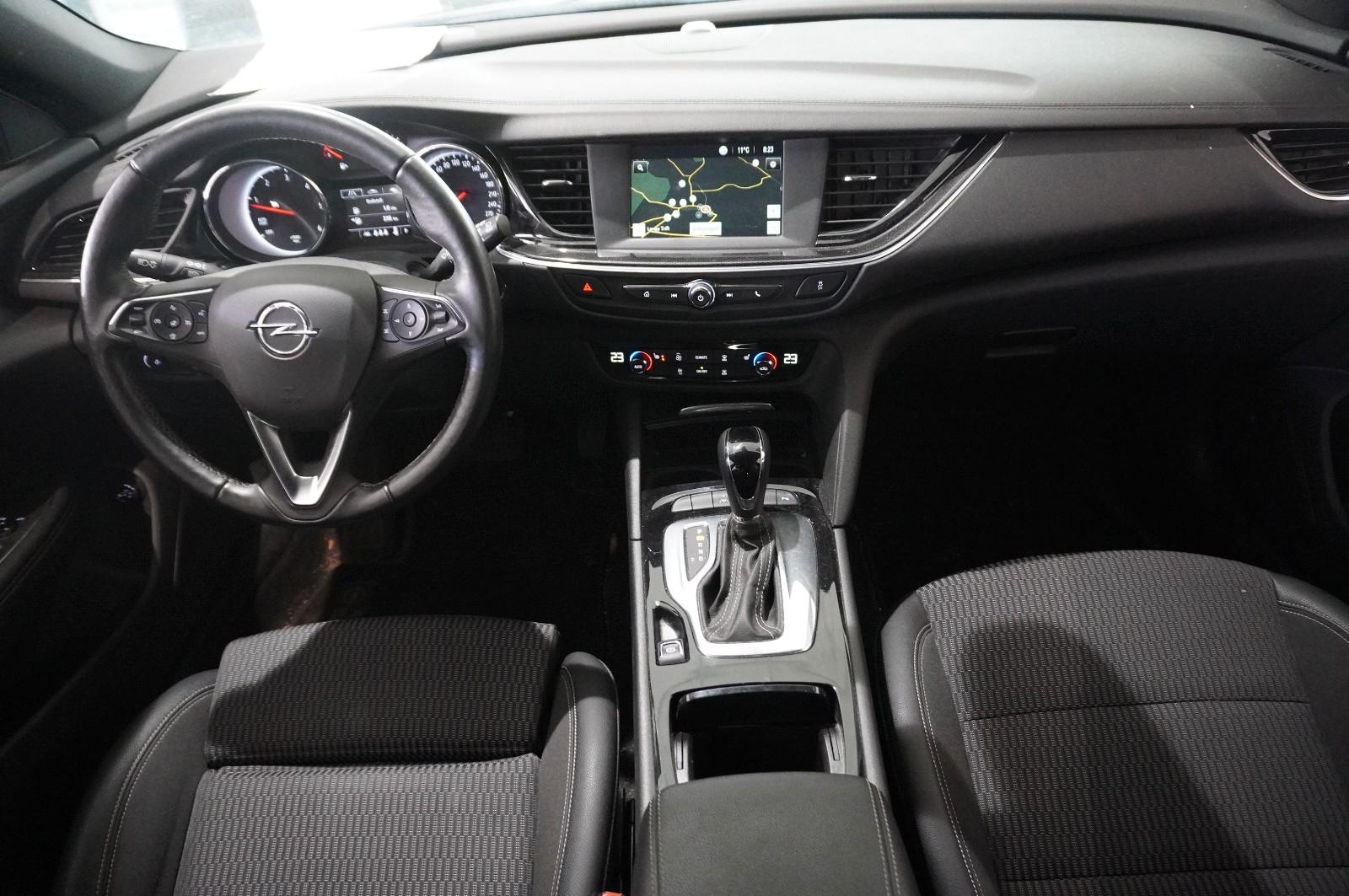 Opel Insignia B ST 2.0D ELEGANCE LED/NAVI/SHZ/LHZ/PDC