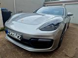 Porsche Panamera 4 E-Hybrid  - Porsche Panamera mit Hybrid-Antrieb: Limousine
