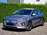 Hyundai Ioniq Elektro mit Herstellergarantie bis 2029 - gebrauchte Hyundai IONIQ aus dem Jahr 2022