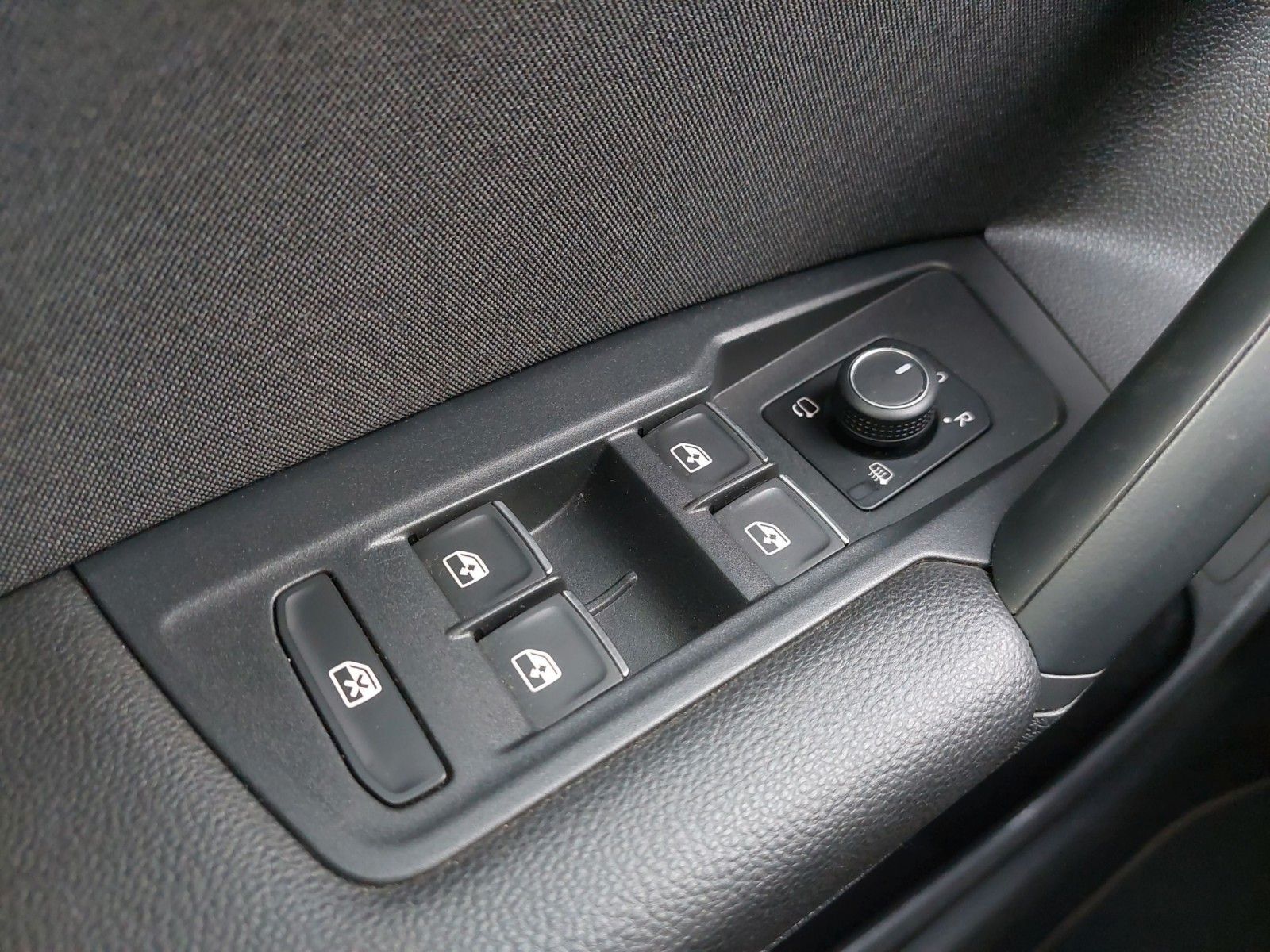 Volkswagen ELEGANCE PANO SHZ LHZ MASSAGE HEAD-UP PDC – Bild 26