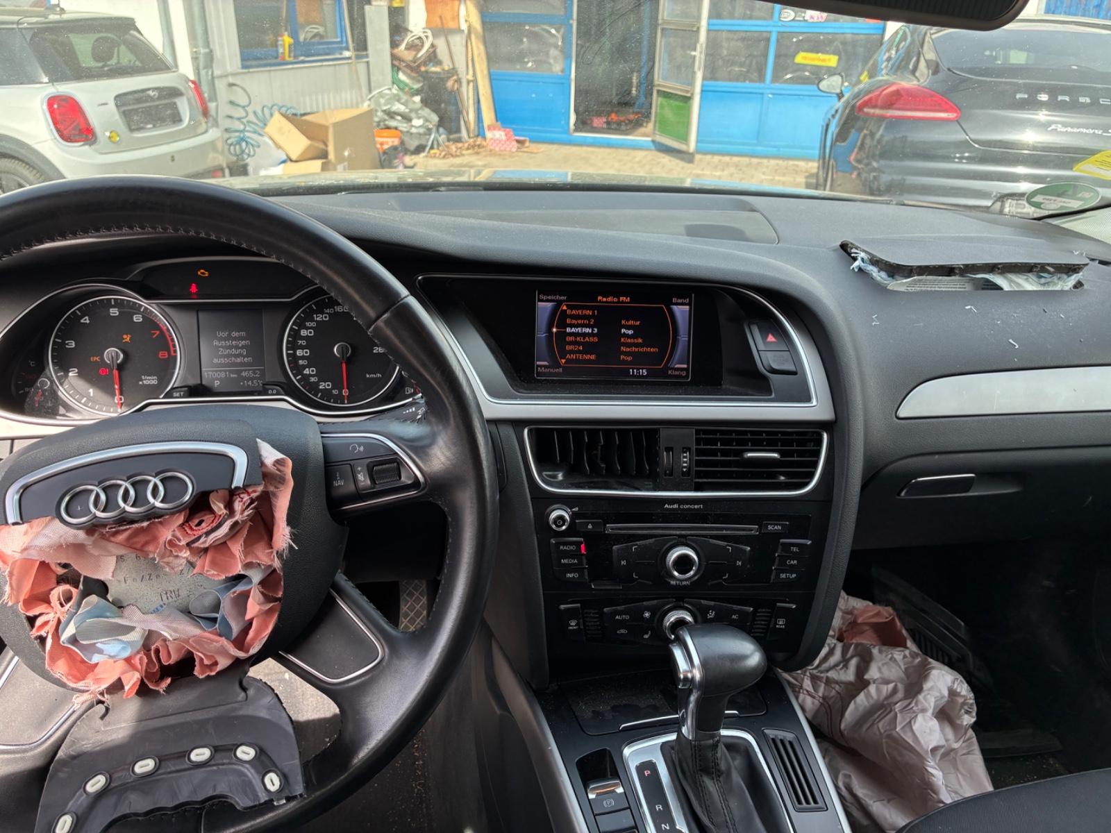 Audi A4 2012 — photo 9