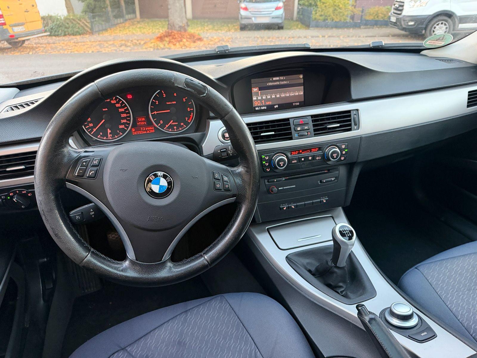 BMW 318 2006 — photo 8