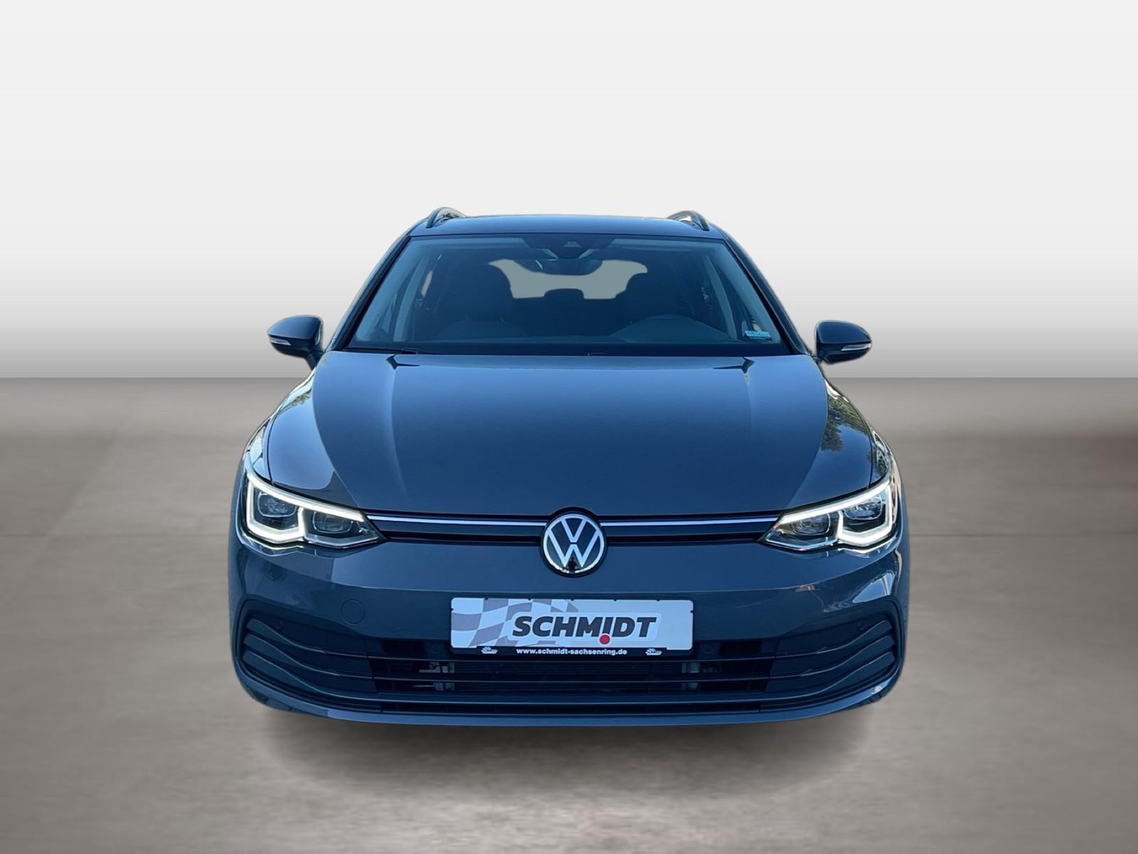 Volkswagen Golf VIII Variant 1.5 TSI Life MATRIX RFK NAVI