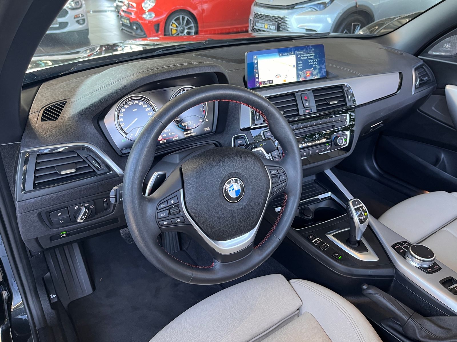 Fahrzeugabbildung BMW 220i Cabrio Sport Line H/K LEDER LED NAV SHZ 18"
