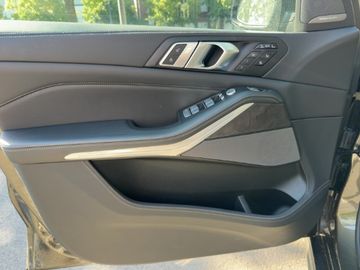 BMW X7 - 12