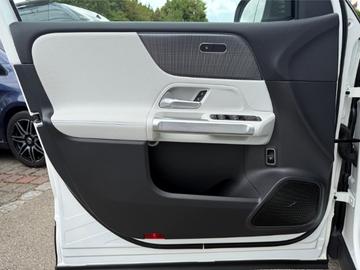 2022 Mercedes-BENZ EQB photo 7