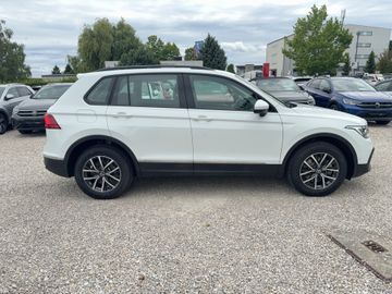 Volkswagen Tiguan - 8