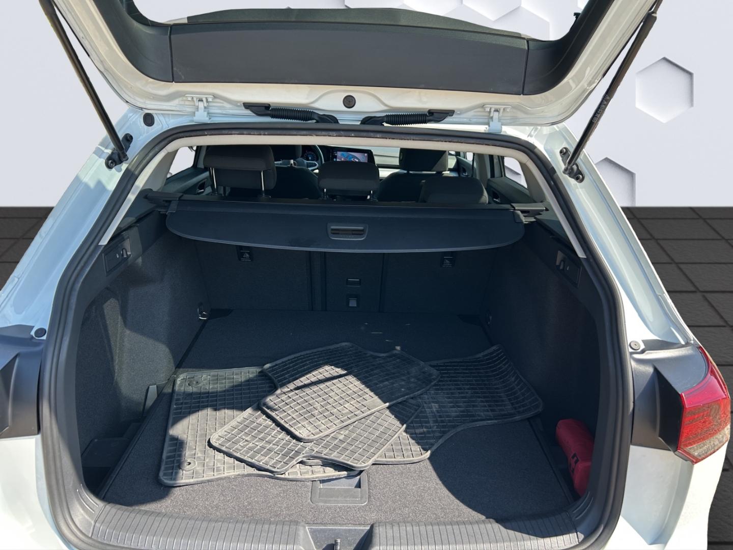 Volkswagen Golf Variant VIII Life 1.0eTSI DSG AHZV LED ACC, миниатюра 17