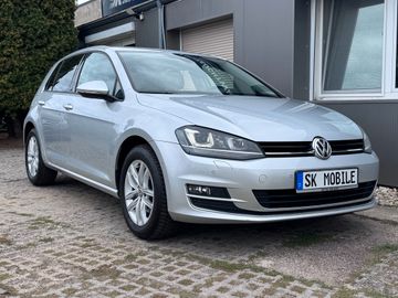 Volkswagen Golf - 5