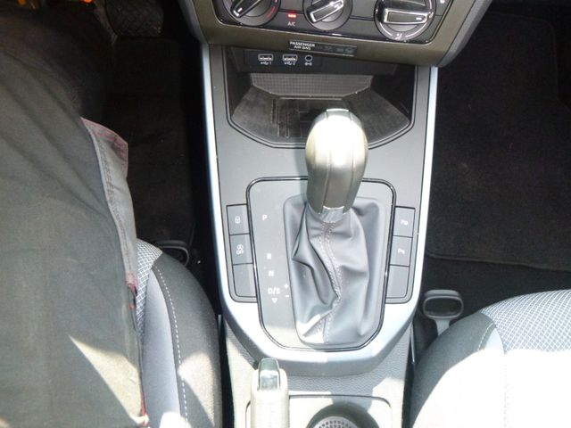 Fahrzeugabbildung Seat Arona 1.0 TSI Style>AUT/NAVI/LED/Sitzheizung<