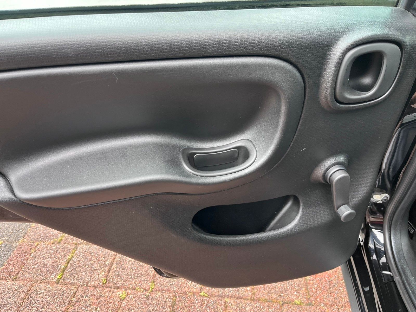 Fahrzeugabbildung Fiat Panda Cross City Plus Hybrid